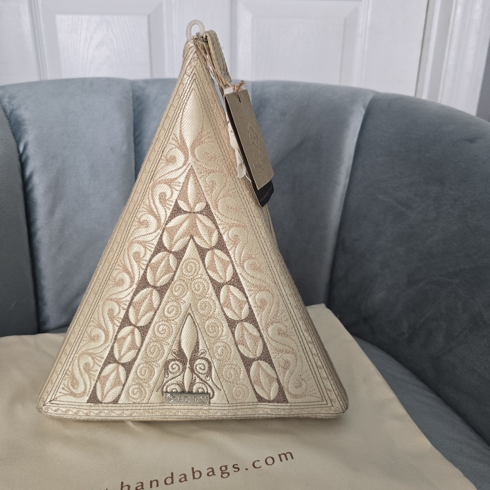 NWT Banda Bag Pyramid Clutch purse